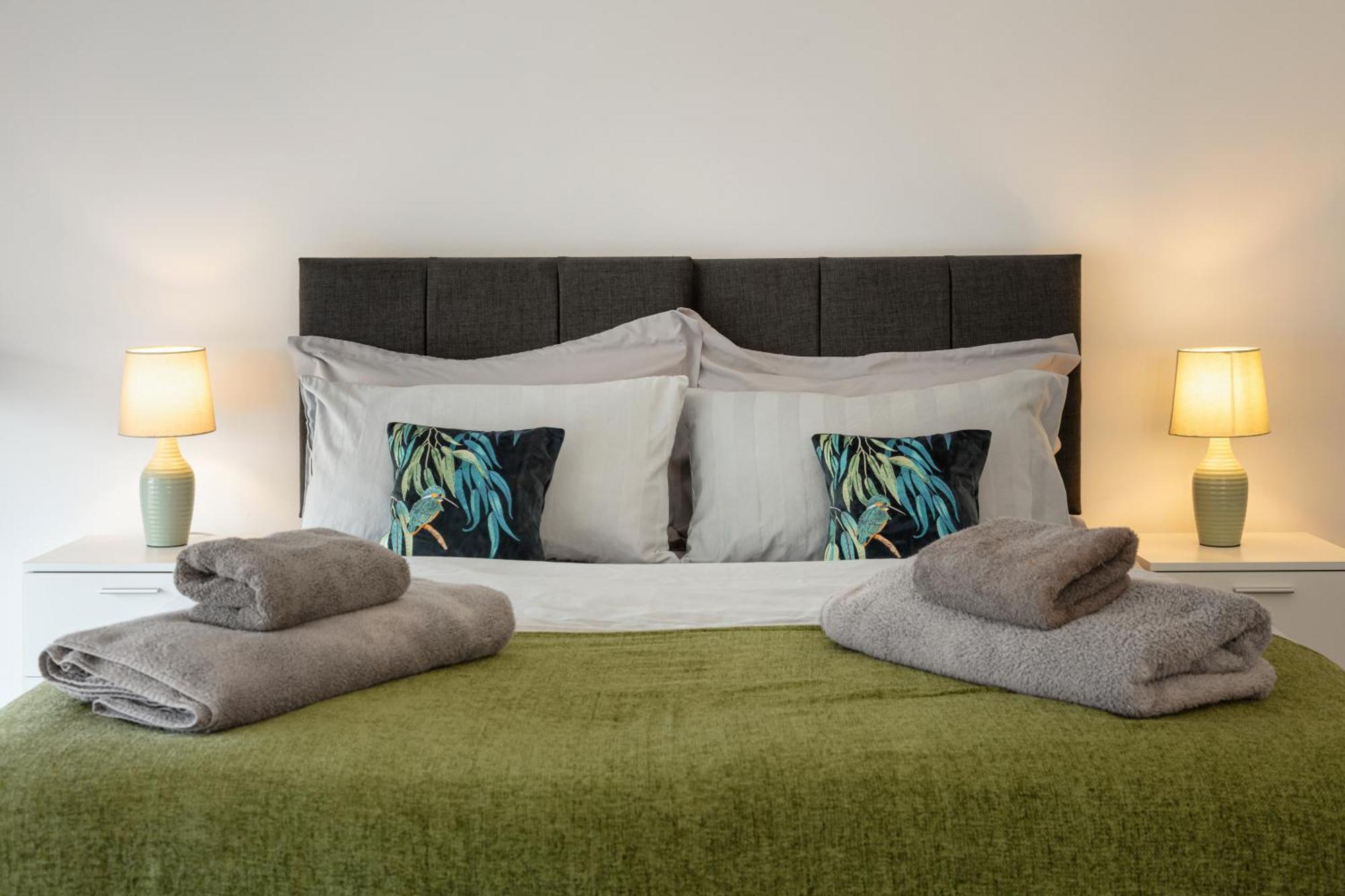 Excel, O2, Canary Wharf, London City Airport - Free Parking Εξωτερικό φωτογραφία